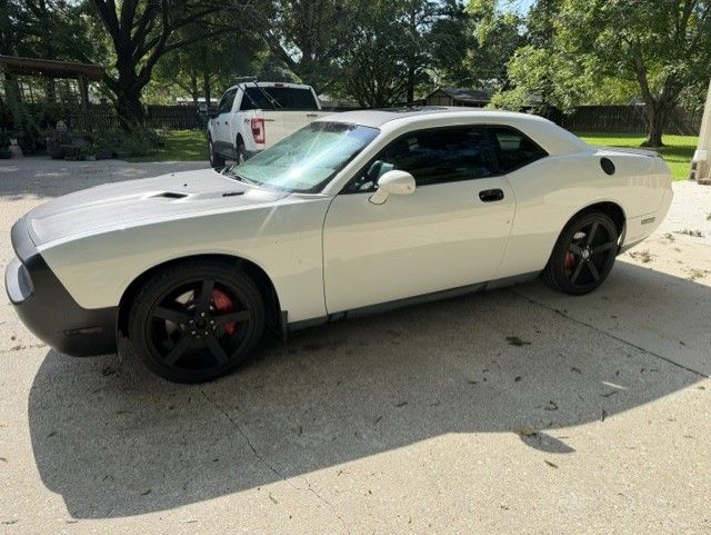 Used 2009 Dodge Challenger R/T RWD image 4