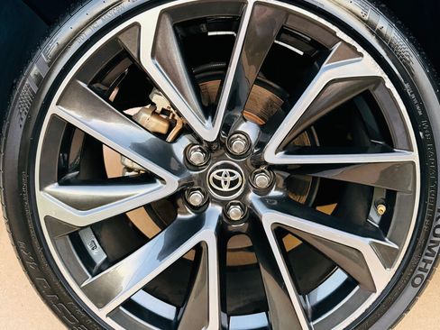 Used 2021 Toyota Corolla SE image 12