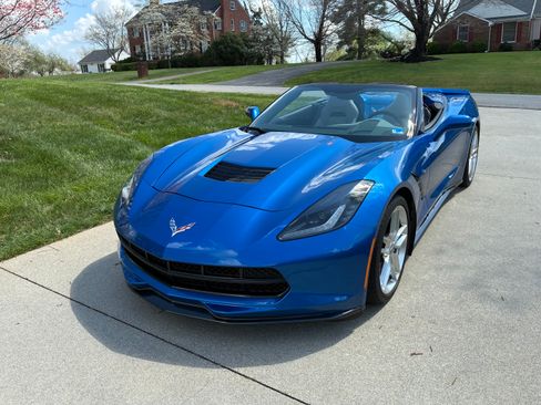 Used 2015 Chevrolet Corvette Stingray Convertible w/ 3LT Preferred Equipment Group image 4