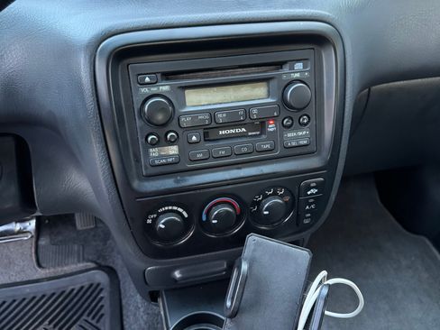 Used 2001 Honda CR-V SE image 16