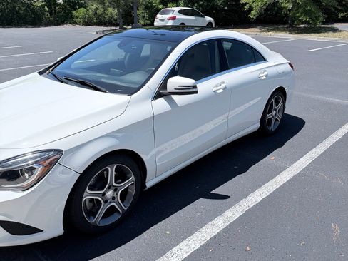 Used 2014 Mercedes-Benz CLA 250 image 8