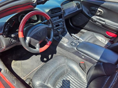 Used 1999 Chevrolet Corvette Coupe w/ Roof Pkg image 11