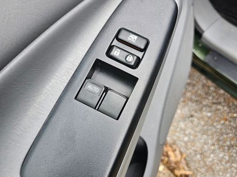 Used 2012 Toyota Tacoma 4x4 Access Cab V6 image 6