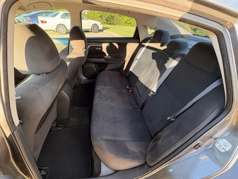 Used 2015 Nissan Altima 2.5 SV FWD image 12