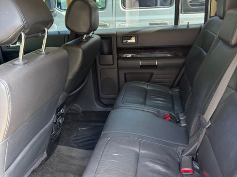 Used 2018 Ford Flex SEL w/ Equipment Group 202A FWD image 19
