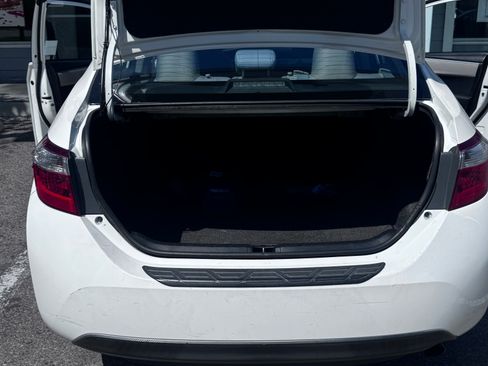 Used 2016 Toyota Corolla LE FWD image 8