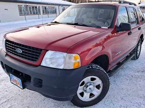 Used 2005 Ford Explorer Sport XLS image 10