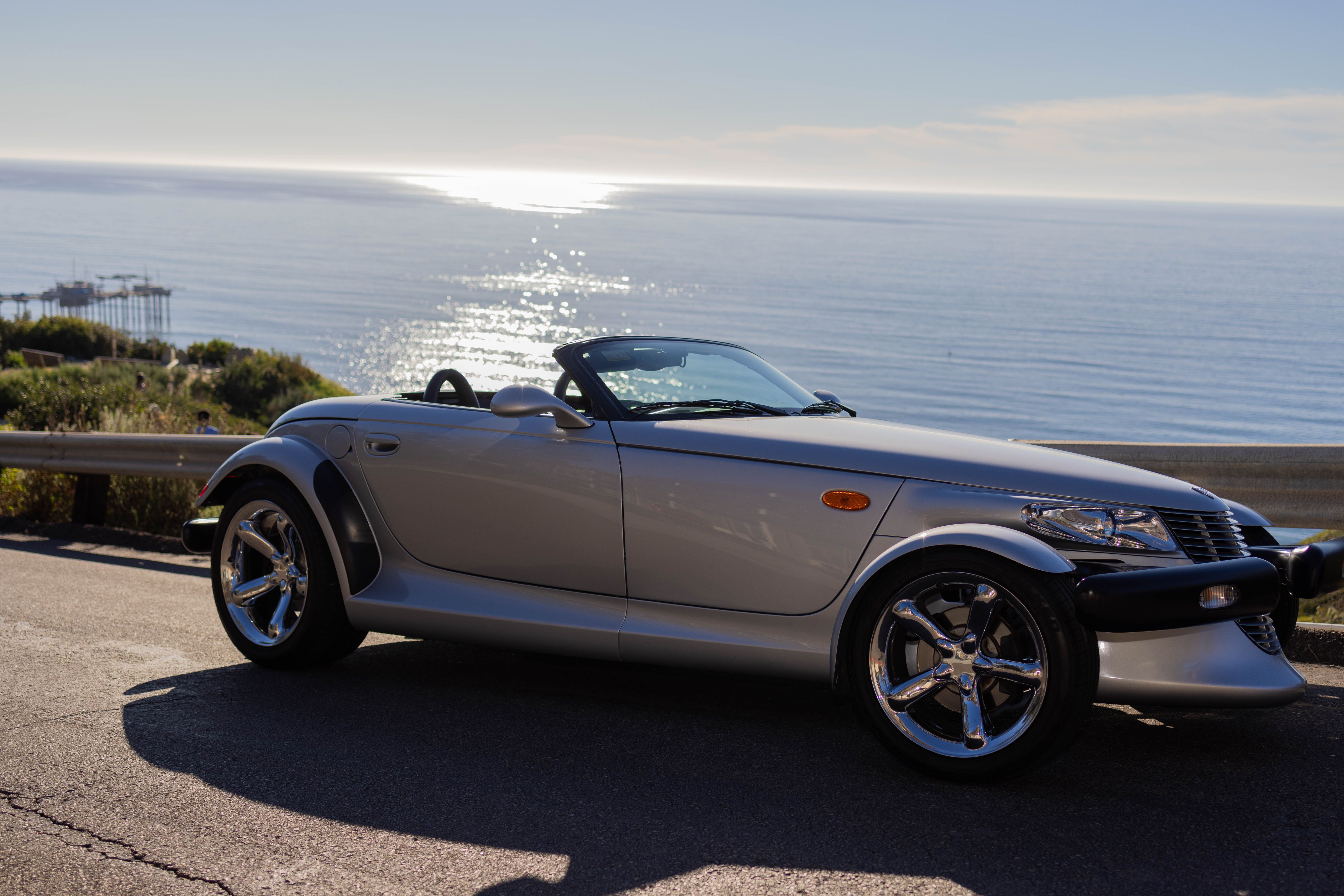 Used 2000 Plymouth Prowler RWD image 1