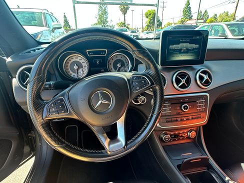 Used 2015 Mercedes-Benz CLA 250 image 10