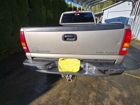 Used 2001 Chevrolet Silverado 2500 4x4 Extended Cab image 6