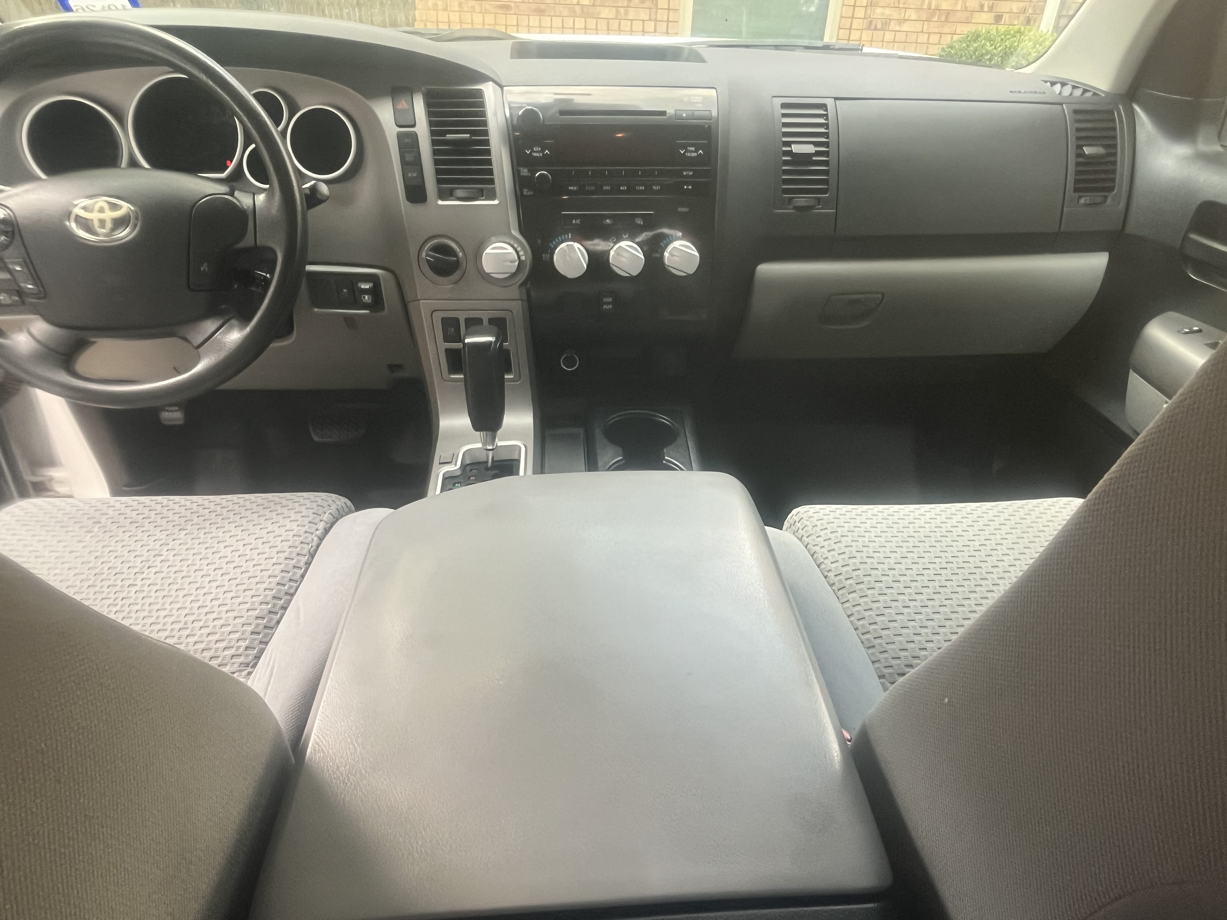 Used 2012 Toyota Tundra 4x4 Double Cab w/ SR5 Pkg image 10