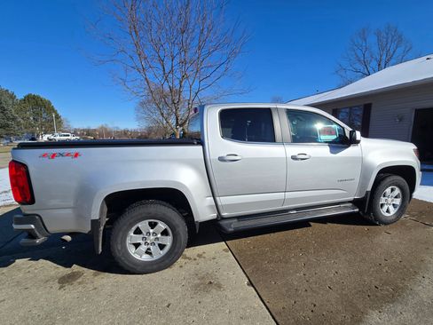 Used 2019 Chevrolet Colorado W/T w/ WT Convenience Package AWD/4WD image 1