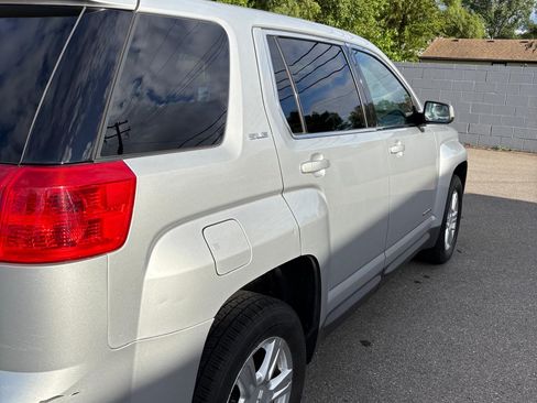 Used 2015 GMC Terrain SLE AWD/4WD image 6