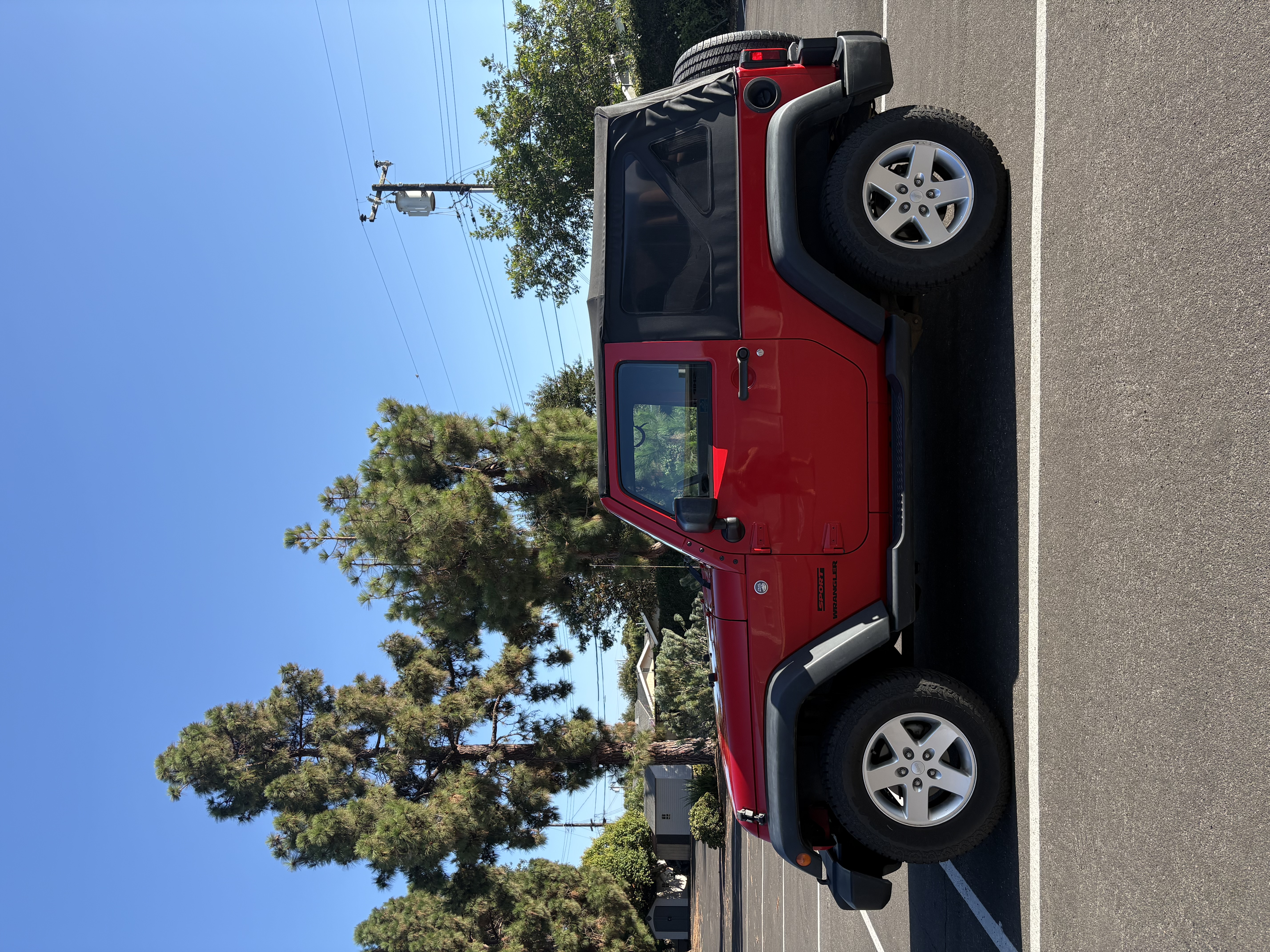 Used 2015 Jeep Wrangler Sport w/ Quick Order Package 24S AWD/4WD image 4