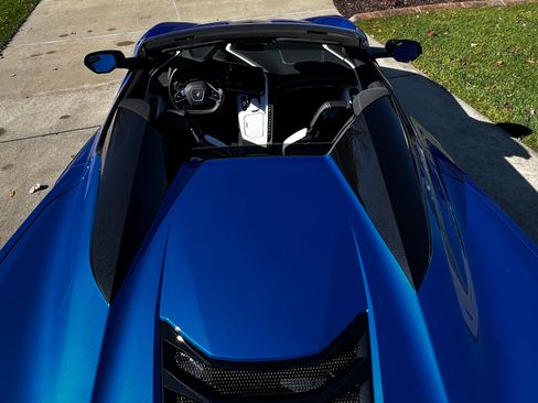 Used 2024 Chevrolet Corvette Stingray Convertible 2D image 11