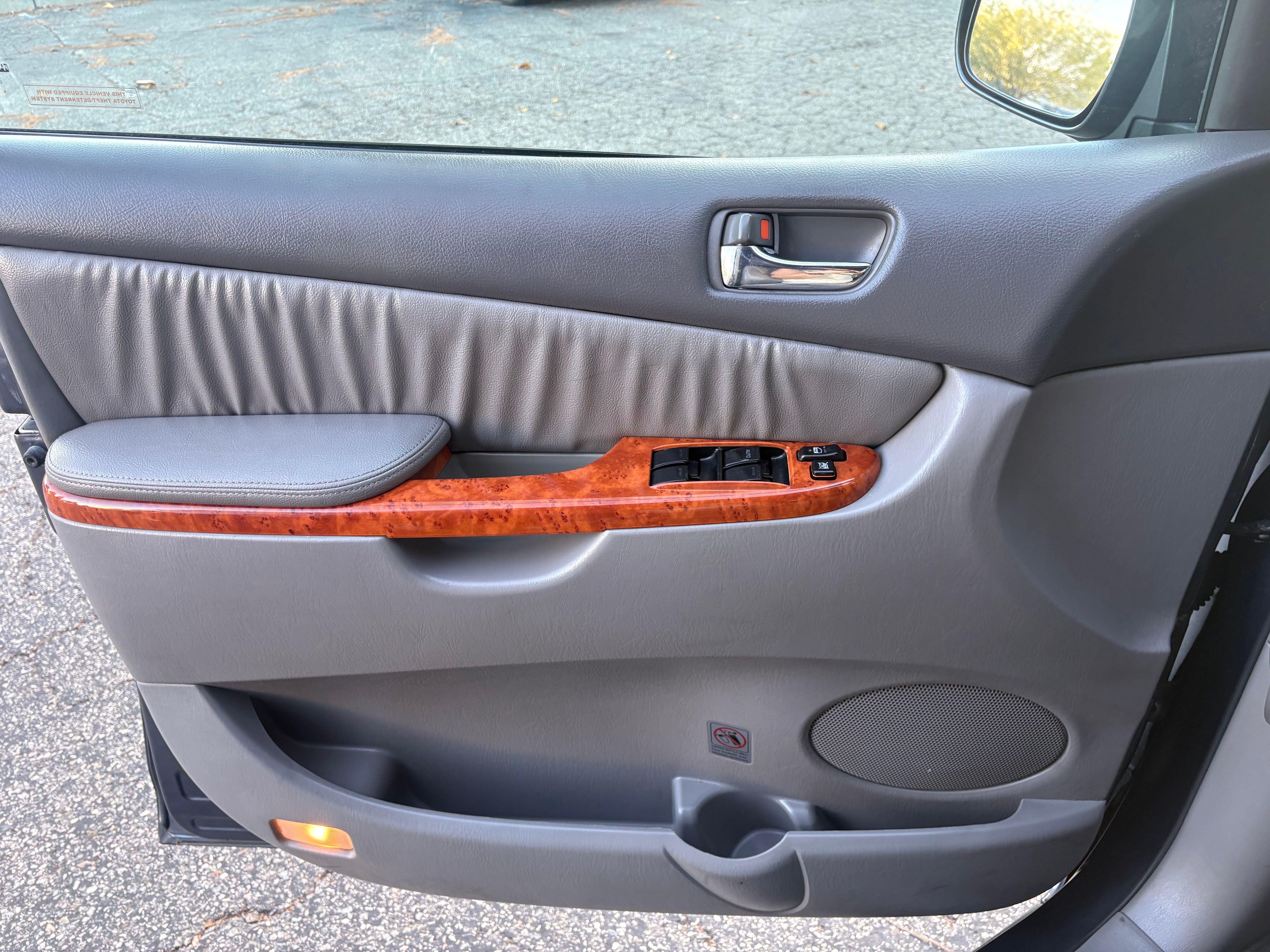 Used 2008 Toyota Sienna XLE w/ Towing Prep Pkg FWD image 15