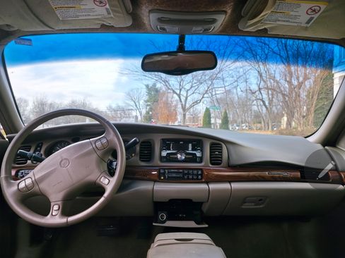 Used 2000 Buick Le Sabre Custom w/ Luxury Opt Pkg image 6