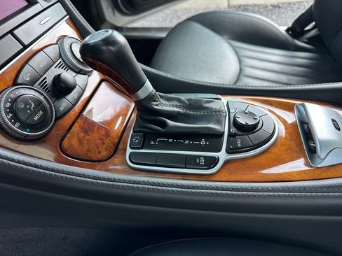 Used 2009 Mercedes-Benz SL 550 image 12