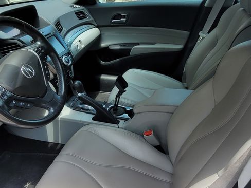Used 2020 Acura ILX FWD image 4