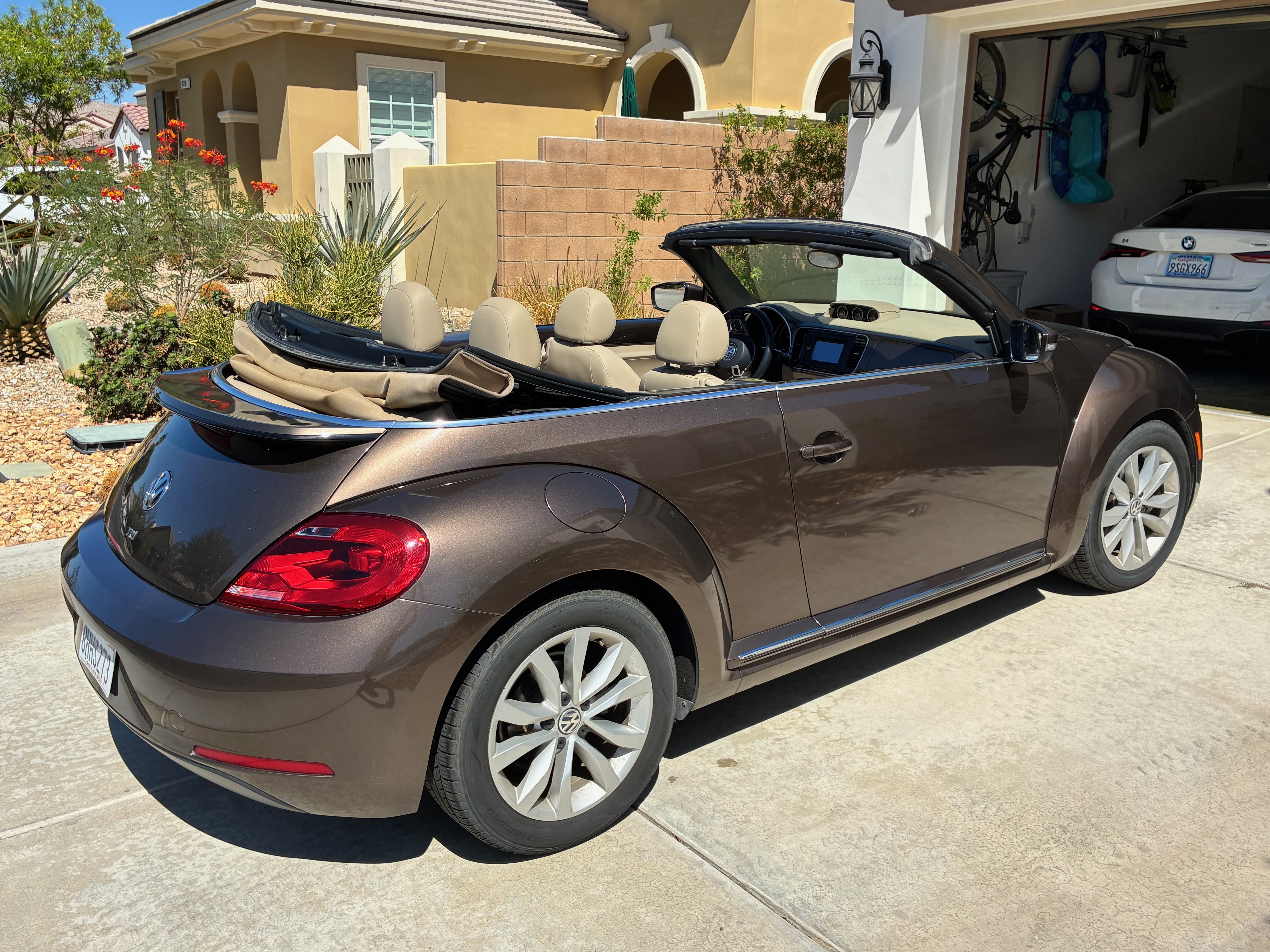 Used 2013 Volkswagen Beetle TDI FWD image 6