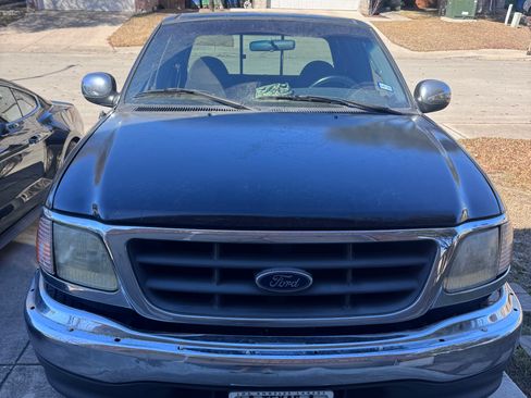 Used 2001 Ford F150 2WD SuperCab image 1