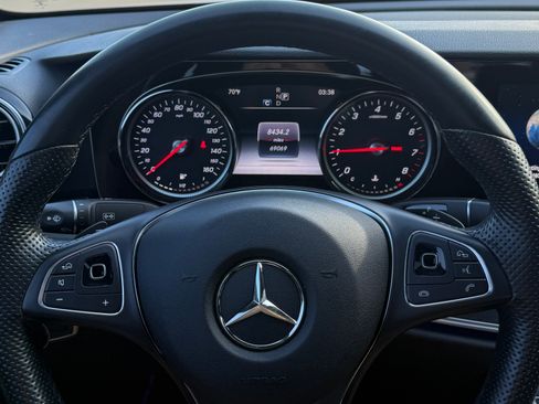 Used 2017 Mercedes-Benz E 300 image 5