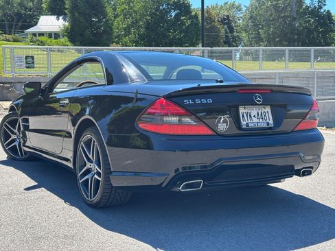 Used 2011 Mercedes-Benz SL 550 image 5