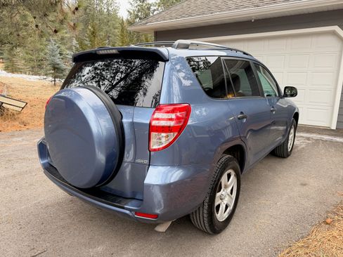 Used 2011 Toyota RAV4 4WD image 8