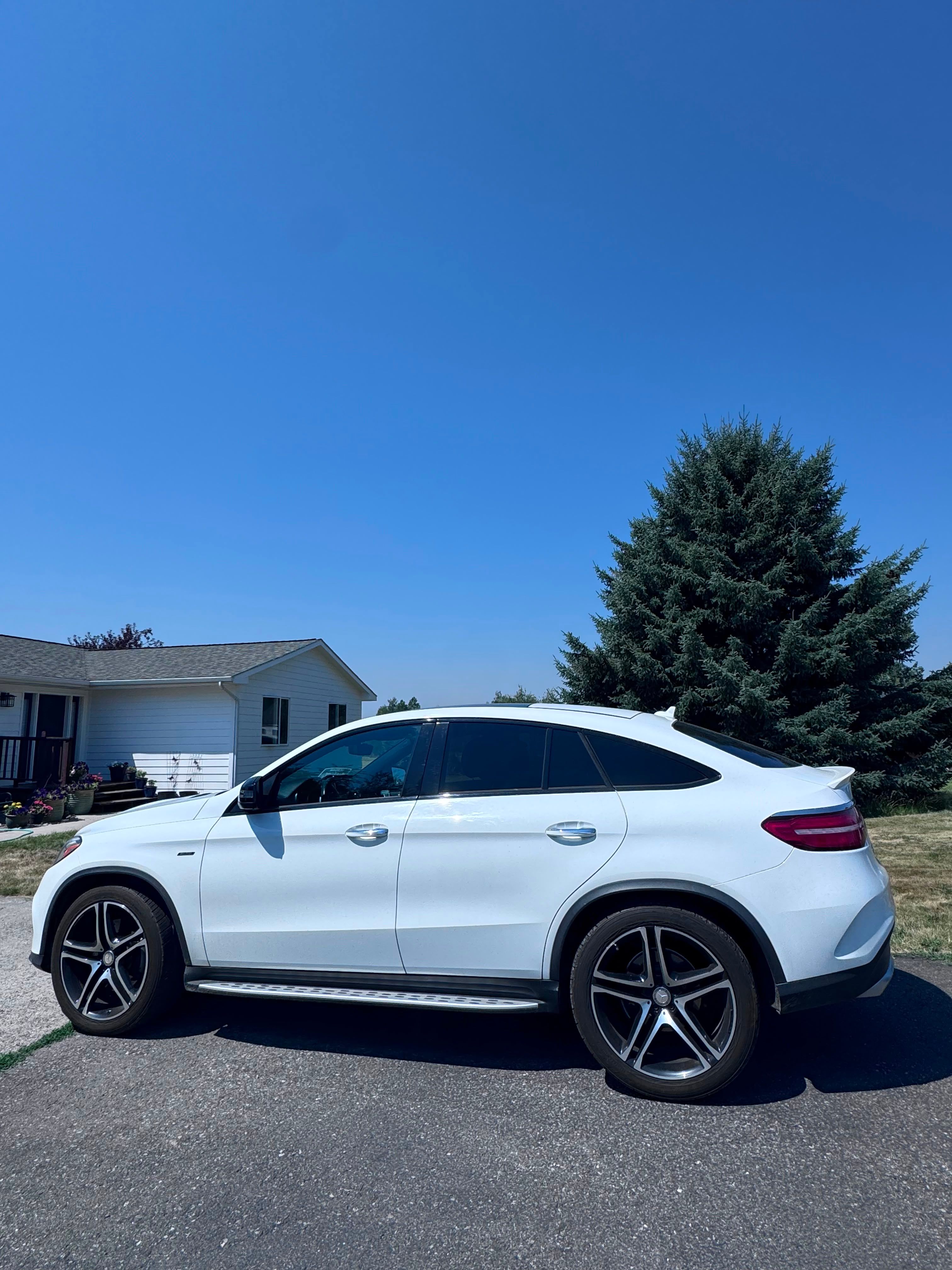 Used 2016 Mercedes-Benz GLE 450 4MATIC Coupe image 2