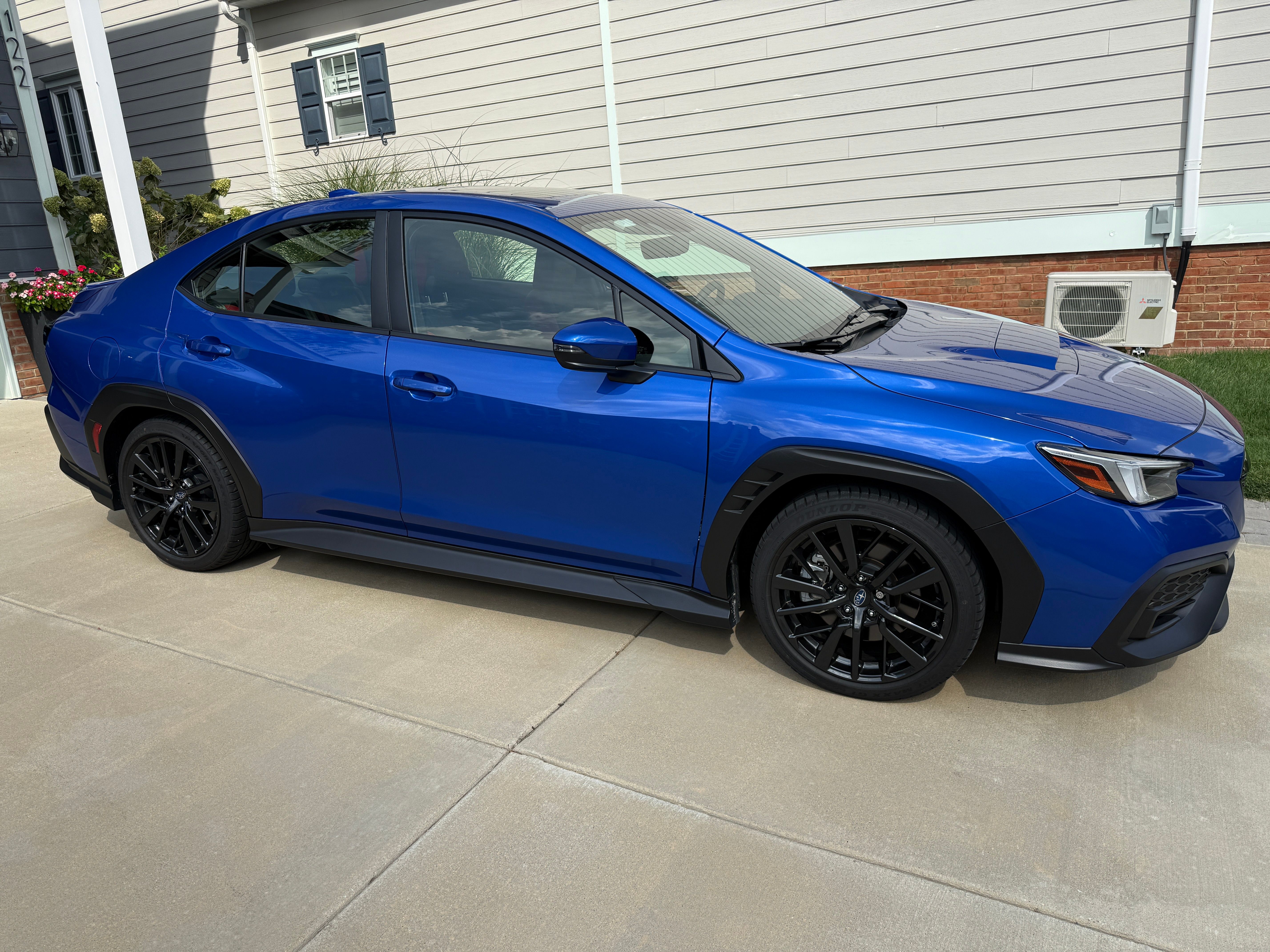 Used 2025 Subaru WRX Limited w/ Popular Package #2A AWD/4WD image 2