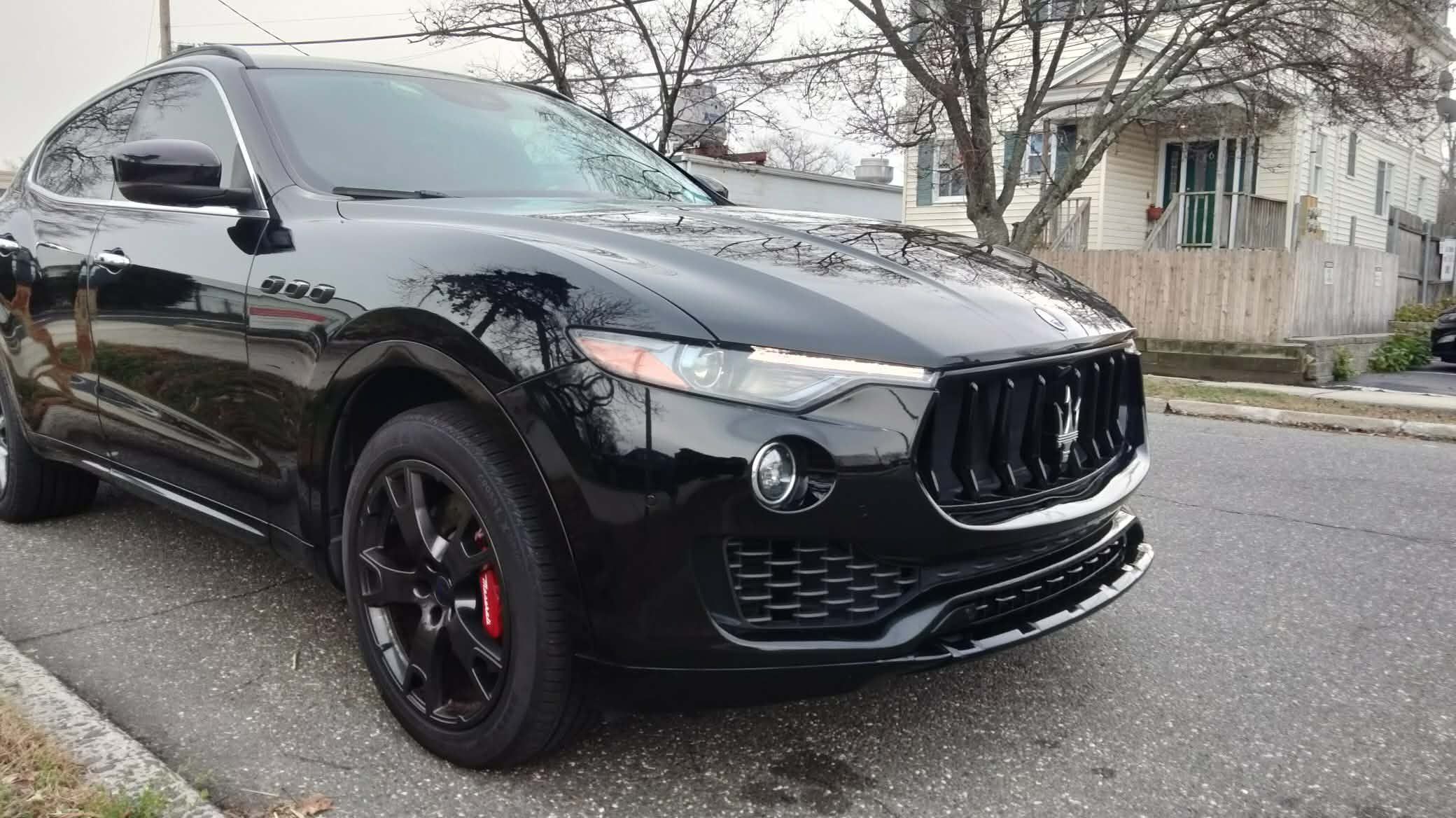 Used 2018 Maserati Levante S GranSport AWD/4WD image 4
