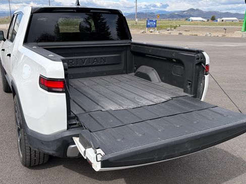 Used 2024 Rivian R1T Adventure AWD/4WD image 22