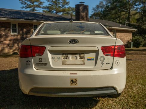 Used 2010 Kia Forte EX image 5