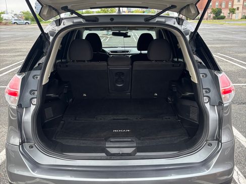 Used 2016 Nissan Rogue SV AWD/4WD image 13