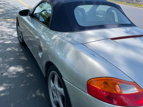 Used 2000 Porsche Boxster RWD image 2