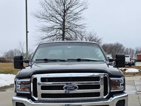 Used 2007 Ford F250 Lariat image 5