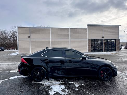 Used 2017 Lexus IS 300 AWD w/ Premium Package image 2