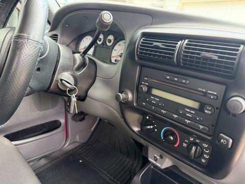 Used 2006 Ford Ranger Sport RWD image 30