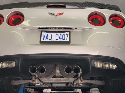 Used 2006 Chevrolet Corvette Coupe w/ Preferred Equipment Group image 6