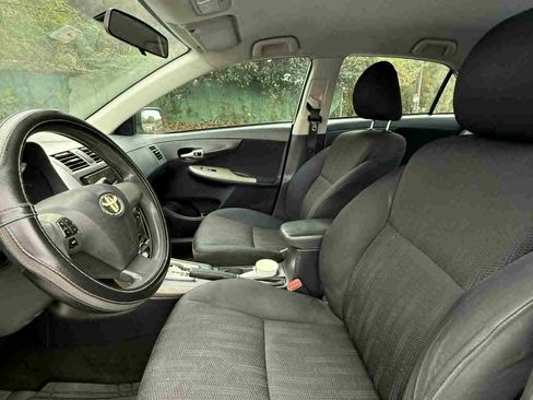 Used 2011 Toyota Corolla S image 2