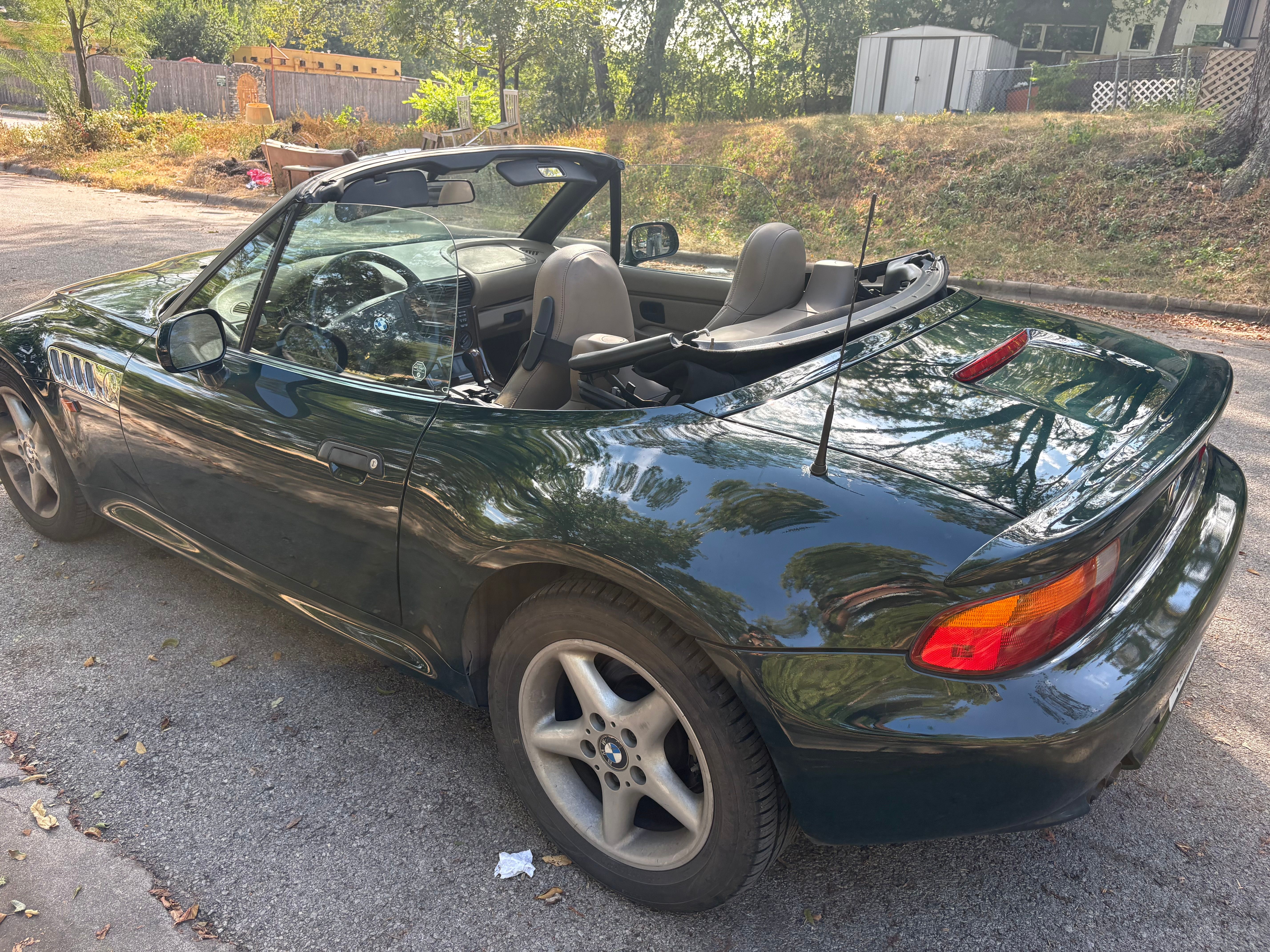 Used 1997 BMW Z3 2.8 RWD image 10
