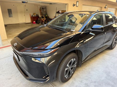 Used 2025 Toyota bZ4X FWD w/ Weather Package image 4