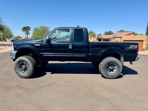 Used 2001 Ford F250 4x4 SuperCab Super Duty image 2