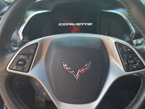 Used 2015 Chevrolet Corvette Z06 w/ 3LZ Preferred Equipment Group image 17
