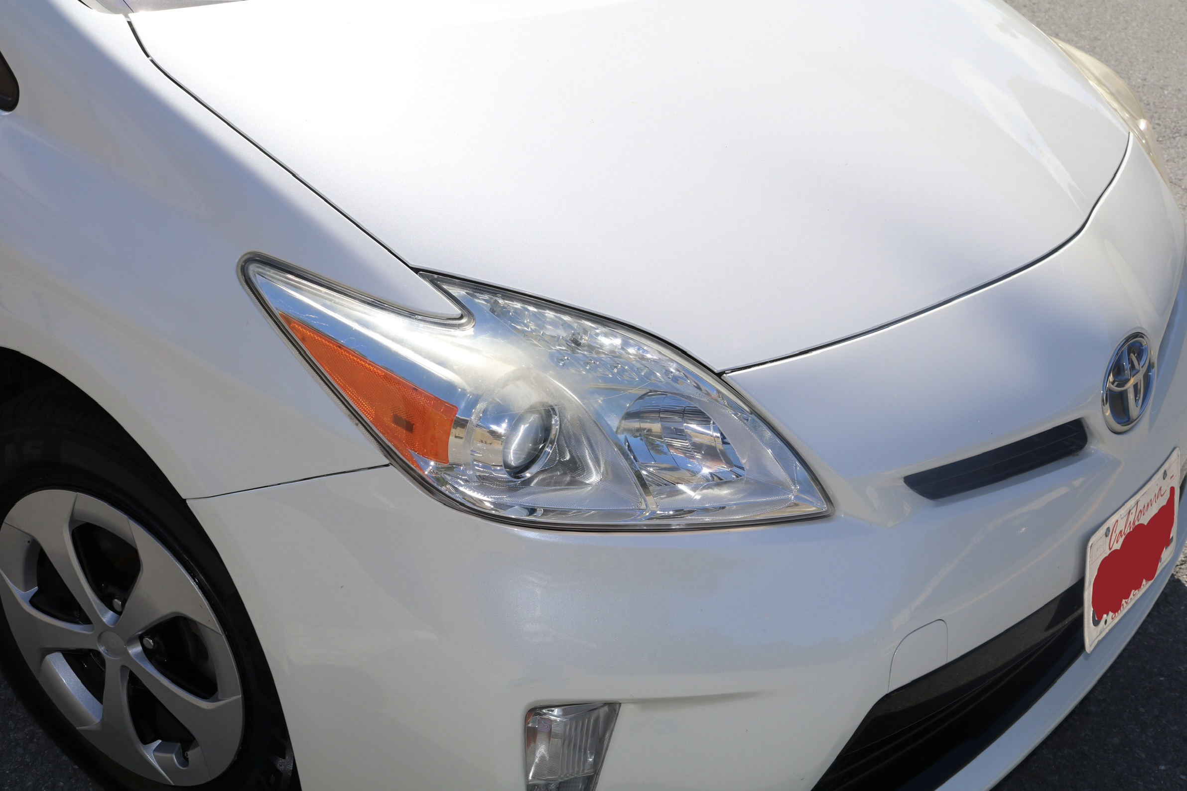 Used 2015 Toyota Prius Four w/ Deluxe Solar Roof Package FWD image 15