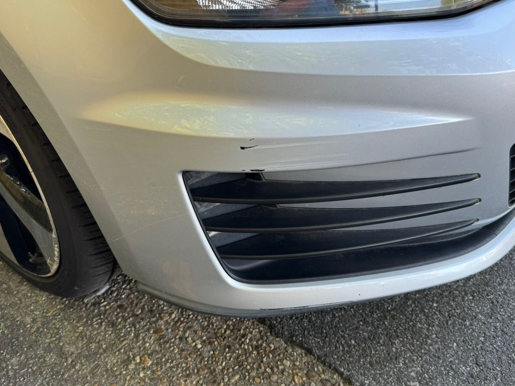 Used 2015 Volkswagen GTI SE FWD image 22