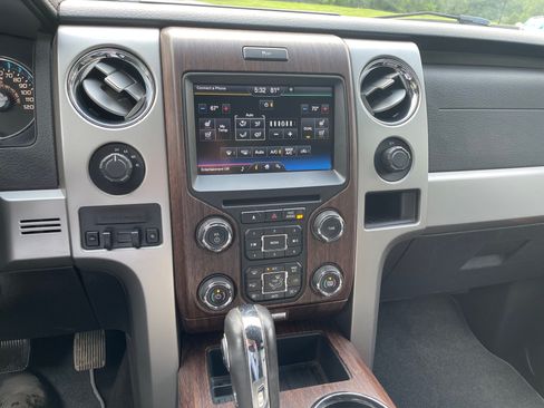 Used 2014 Ford F150 Lariat w/ Lariat Chrome Package AWD/4WD image 8