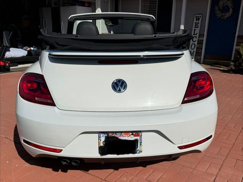 Used 2014 Volkswagen Beetle 1.8T FWD image 21