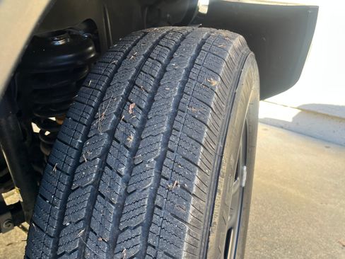 Used 2022 Jeep Wrangler Sport image 21