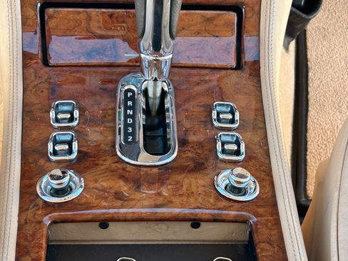 Used 2005 Bentley Arnage R image 18